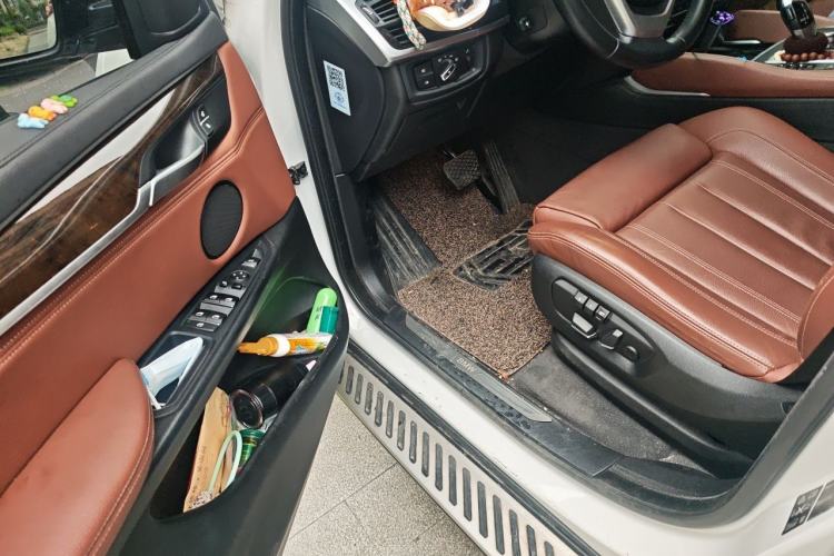 Used BMW X6 2018 xDrive28i Driver Seat