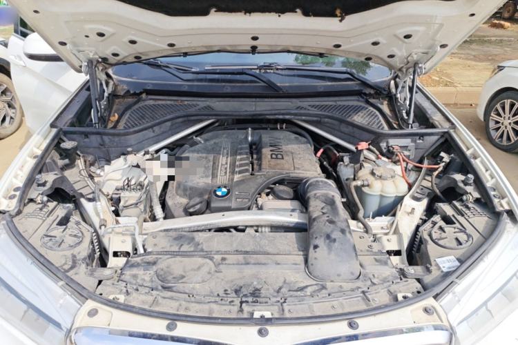 Used BMW X6 2018 xDrive35i Base Model Middle East Engine Bay