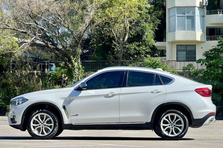 Used BMW X6 2018 xDrive28i Exterior 4