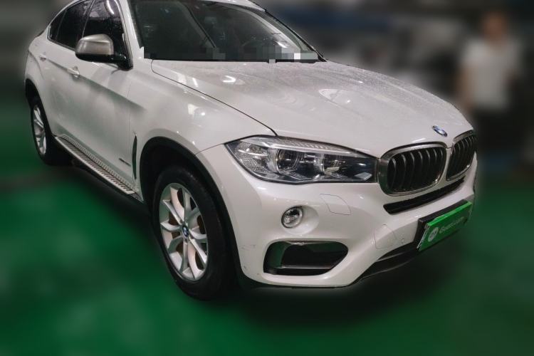 Used BMW X6 2018 xDrive28i Front Right 45 Deg