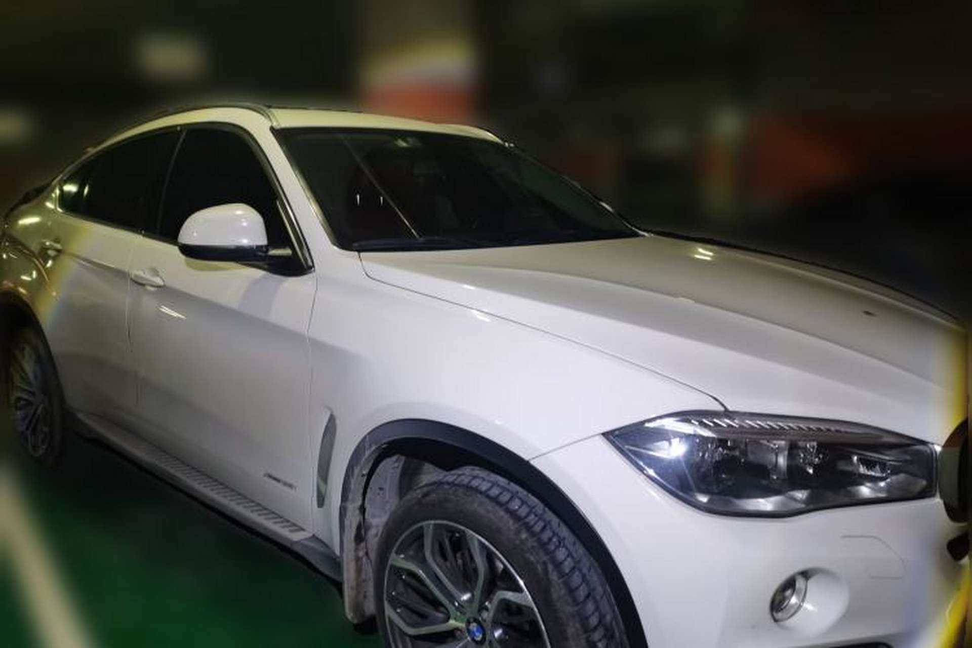 Used BMW X6 2018 xDrive35i Base Model Middle East Front Right 45 Deg