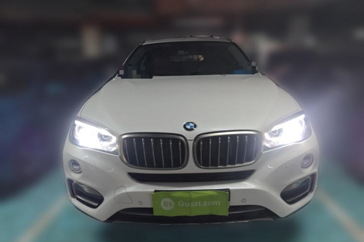 Used BMW X6 2018 xDrive28i Front