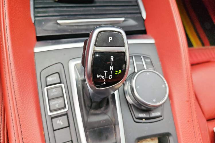 Used BMW X6 2018 xDrive35i Base Model Middle East Gear Lever