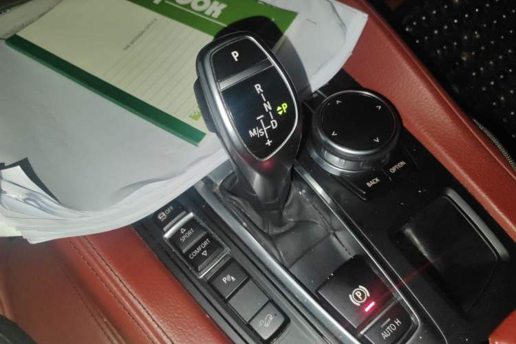 Used BMW X6 2018 xDrive35i Base Model Middle East Gear Lever