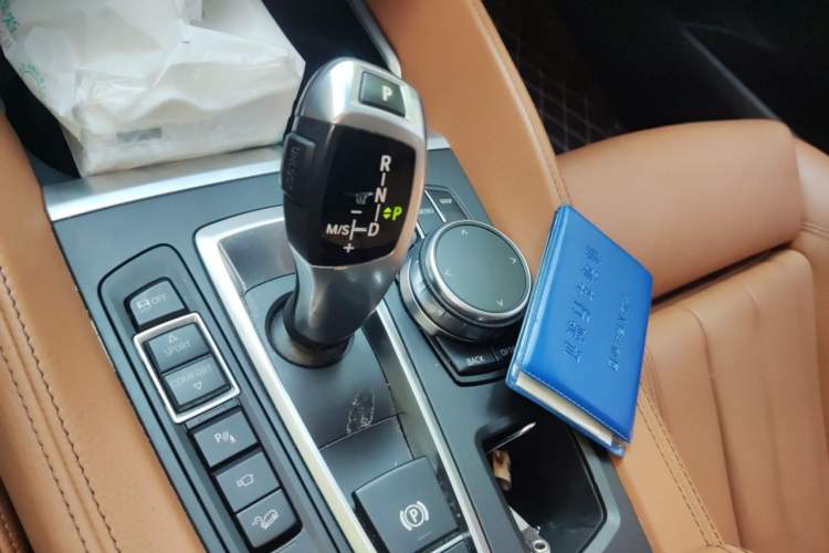 Used BMW X6 2018 xDrive28i Gear Lever