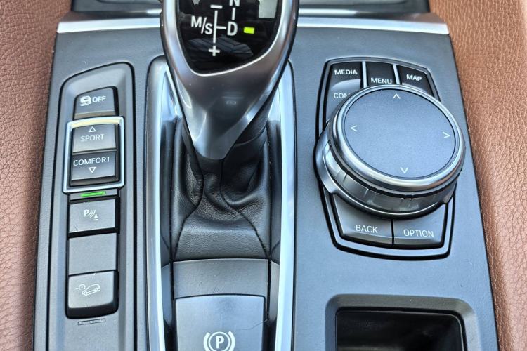 Used BMW X6 2018 xDrive35i Leading Model Gear Lever