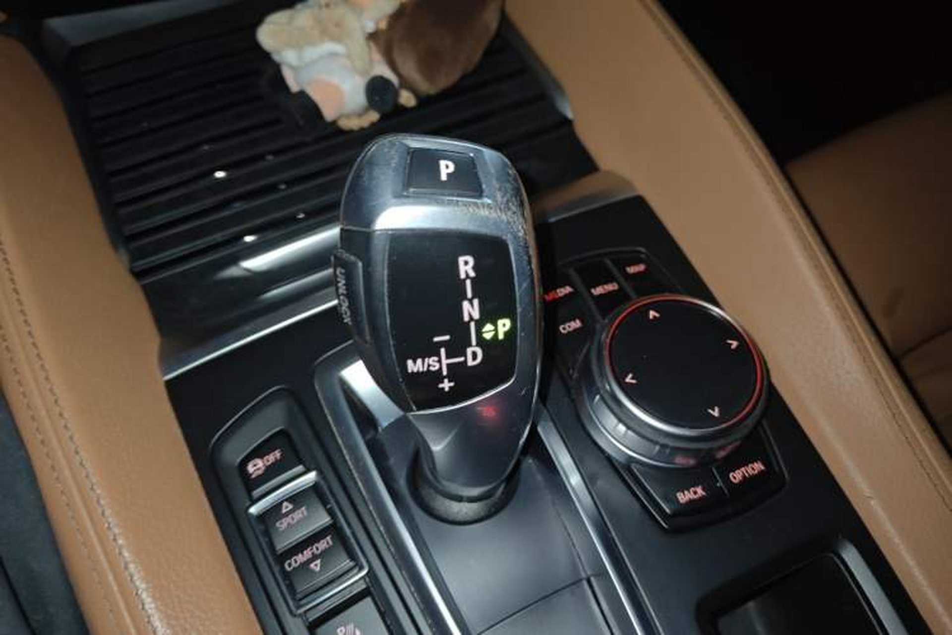 Used BMW X6 2018 xDrive28i Gear Lever