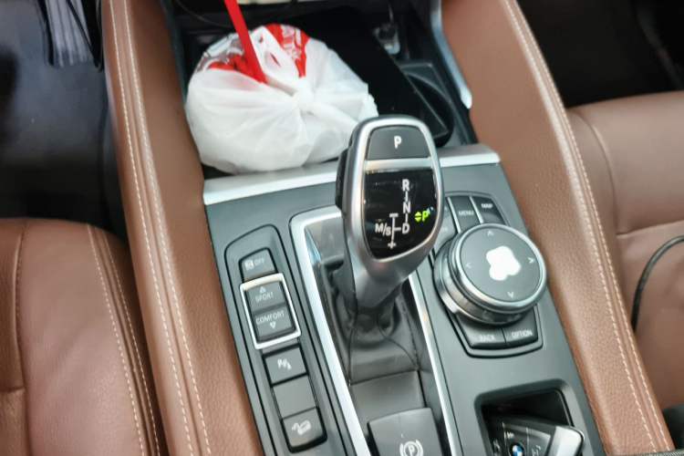 Used BMW X6 2018 xDrive35i Leading Model Gear Lever