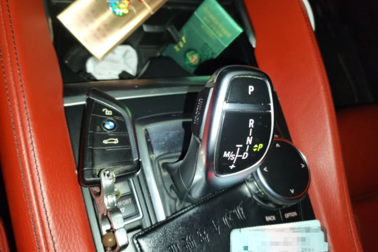 Used BMW X6 2018 xDrive35i Base Model Middle East Gear Lever