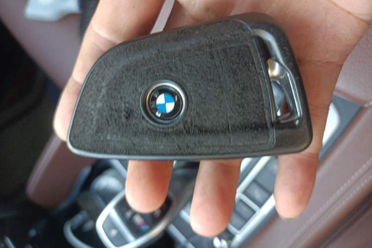 Used BMW X6 2018 xDrive28i Interior 1
