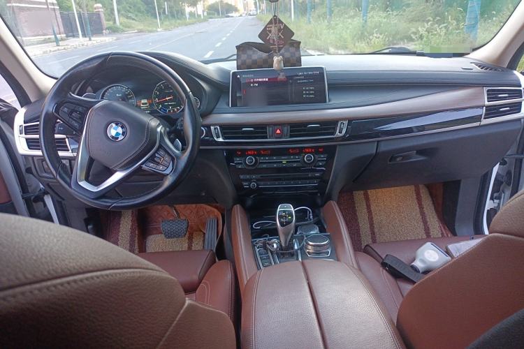 Used BMW X6 2018 xDrive28i Interior 2
