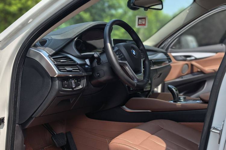 Used BMW X6 2018 xDrive35i Leading Model Interior 2