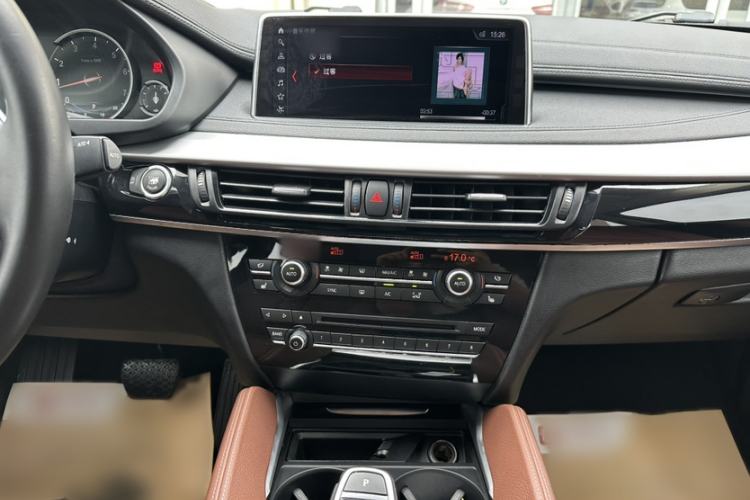 Used BMW X6 2018 xDrive35i Leading Model Interior 4