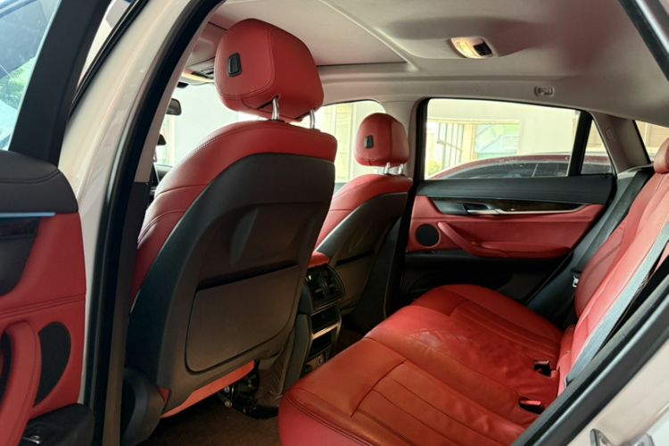 Used BMW X6 2018 xDrive28i Interior 7