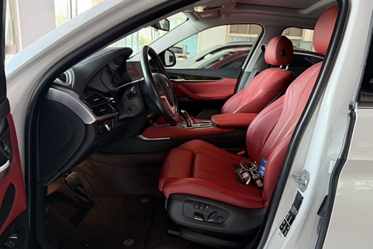 Used BMW X6 2018 xDrive28i Left Front Seat
