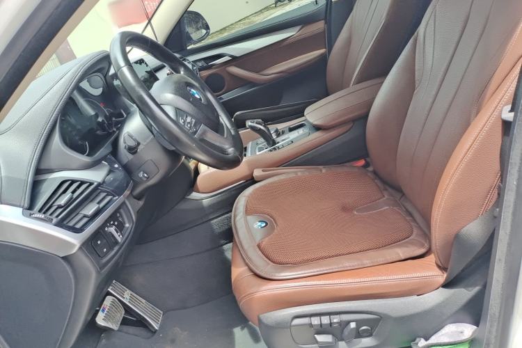 Used BMW X6 2018 xDrive35i Leading Model Left Front Seat