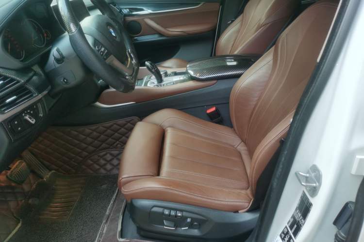 Used BMW X6 2018 xDrive28i Left Front Seat