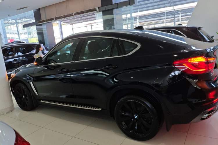 Used BMW X6 2018 xDrive35i Leading Model Left Side
