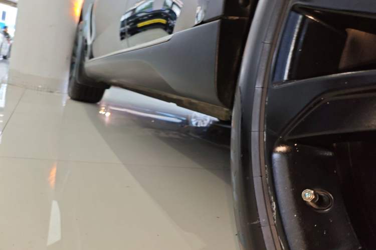 Used BMW X6 2018 xDrive35i Leading Model Left Side Sill