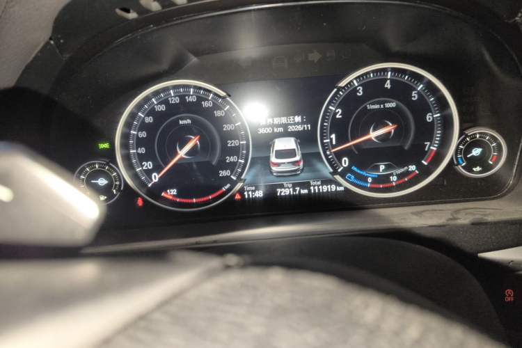 Used BMW X6 2018 xDrive35i Leading Model Odometer Close Up