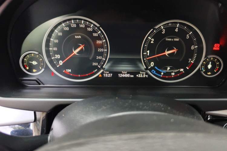 Used BMW X6 2018 xDrive35i Leading Model Odometer Close Up