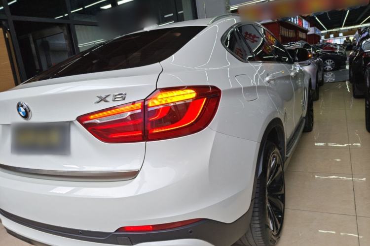 Used BMW X6 2018 xDrive35i Leading Model Rear Right 45 Deg