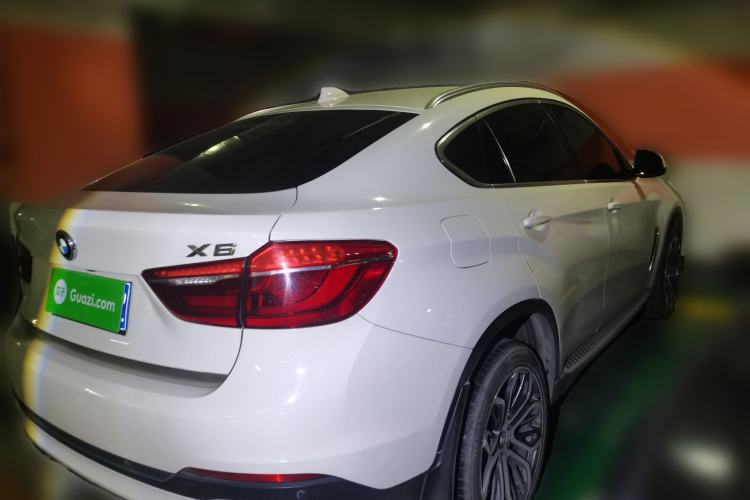 Used BMW X6 2018 xDrive35i Base Model Middle East Rear Right 45 Deg