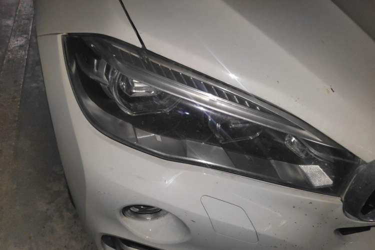 Used BMW X6 2018 xDrive35i Base Model Middle East Right Front Headlight
