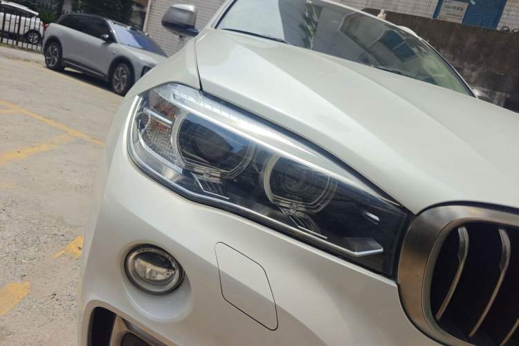Used BMW X6 2018 xDrive28i Right Front Headlight