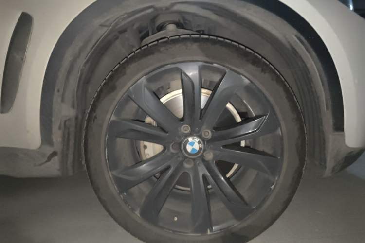 Used BMW X6 2018 xDrive35i Leading Model Right Front Wheel Hub