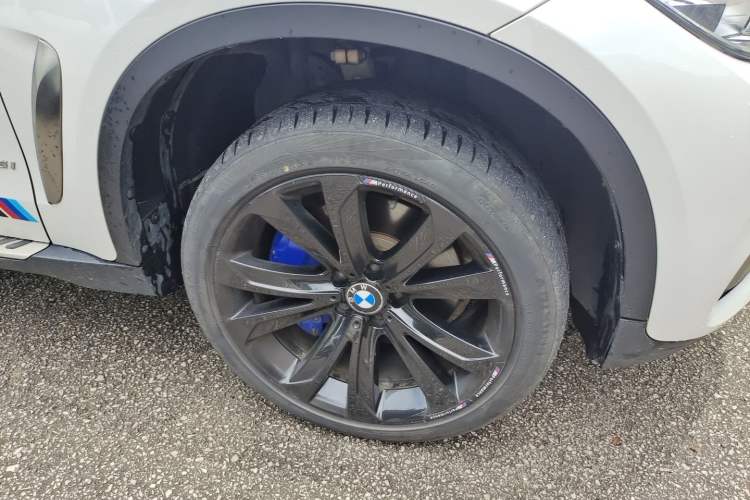 Used BMW X6 2018 xDrive35i Leading Model Right Front Wheel Hub
