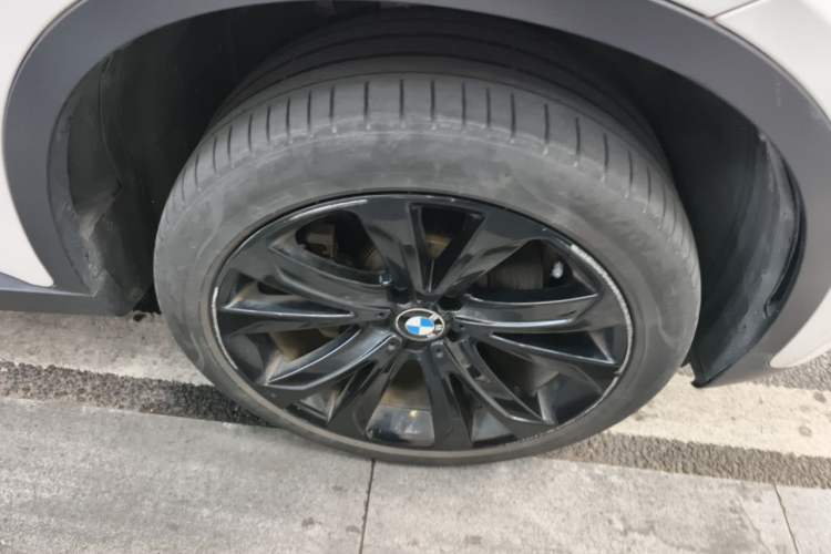 Used BMW X6 2018 xDrive35i Leading Model Right Front Wheel Hub
