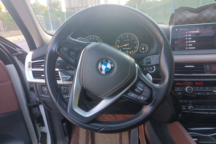 Used BMW X6 2018 xDrive28i Steering Wheel