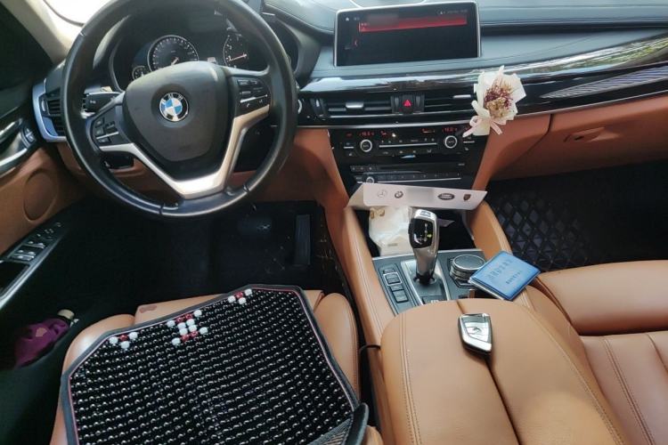 Used BMW X6 2018 xDrive28i Steering Wheel