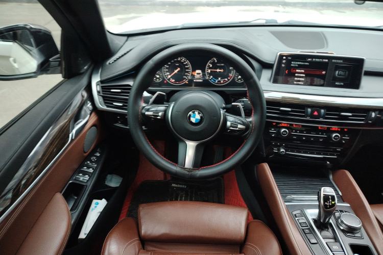 Used BMW X6 2018 xDrive35i M Sport Luxury Edition Steering Wheel
