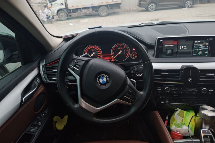 Used BMW X6 2018 xDrive35i Leading Model Steering Wheel
