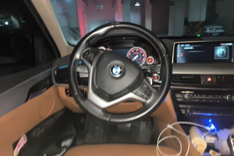 Used BMW X6 2018 xDrive35i Leading Model Steering Wheel