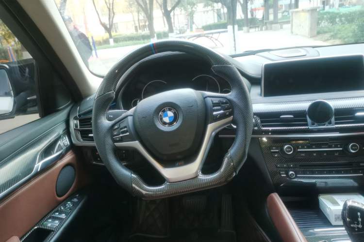 Used BMW X6 2018 xDrive28i Steering Wheel