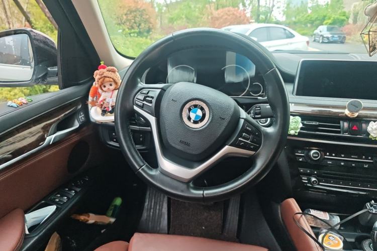 Used BMW X6 2018 xDrive28i Steering Wheel