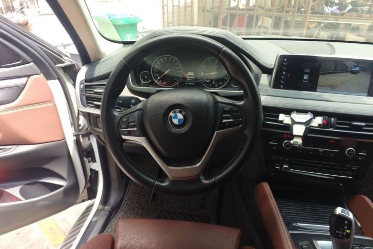 Used BMW X6 2018 xDrive28i Steering Wheel