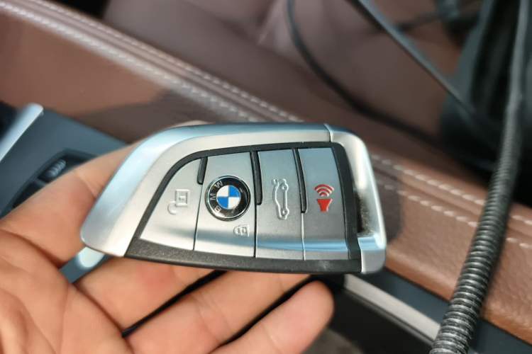 Used BMW X6 2018 xDrive35i Leading Model Vehicle Key