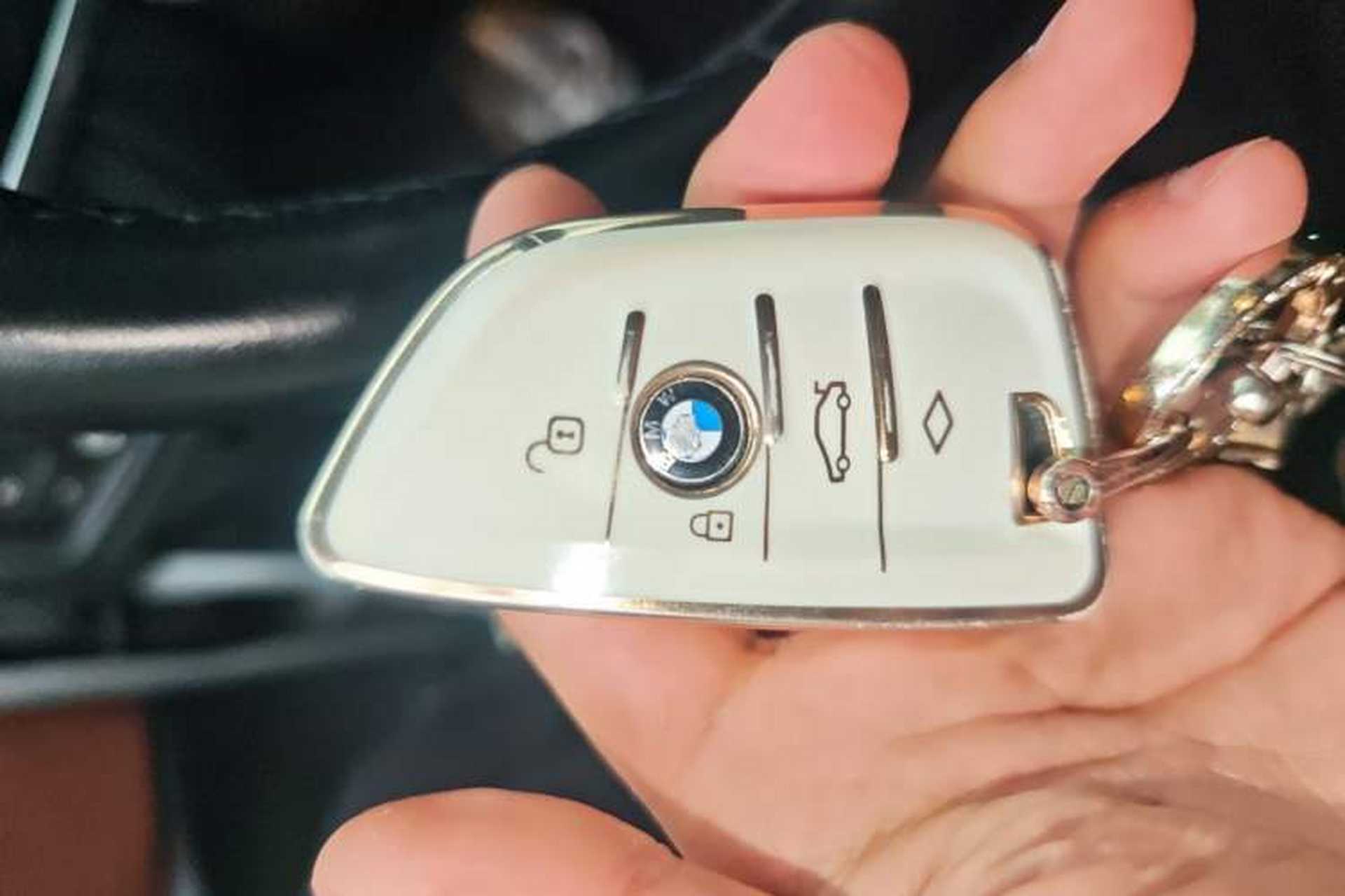 Used BMW X6 2018 xDrive28i Vehicle Key