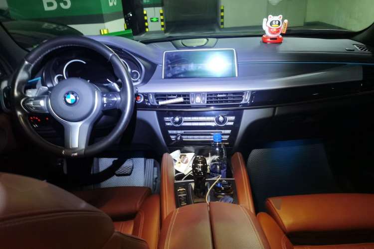Used BMW X6 2019 xDrive35i Luxury Model with M Sport Package Center Console