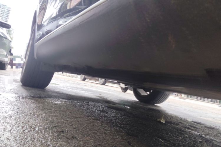 Used BMW X6  Chassis Front Right