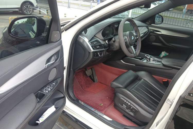 Used BMW X6 2019 xDrive35i M Sport Package Driver Seat