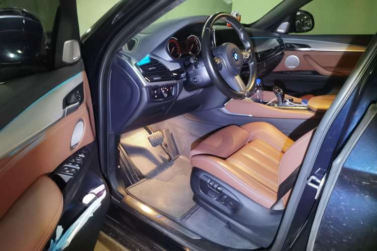 Used BMW X6 2019 xDrive35i Luxury Model with M Sport Package Driver Seat