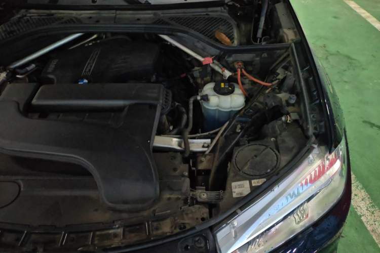 Used BMW X6 2019 xDrive28i M Sport Package Engine Bay Left