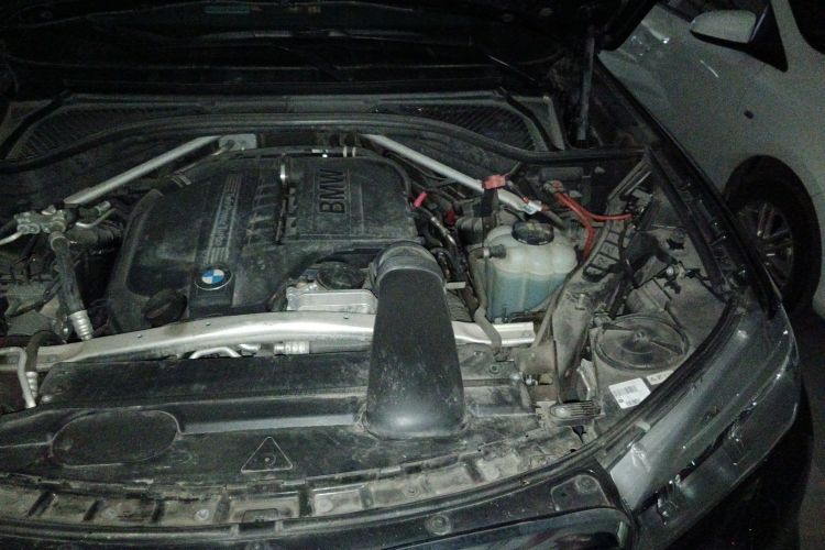 Used BMW X6 2019 xDrive35i M Sport Package Engine Bay Left