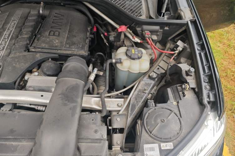 Used BMW X6 2019 xDrive35i M Sport Package Engine Bay Left