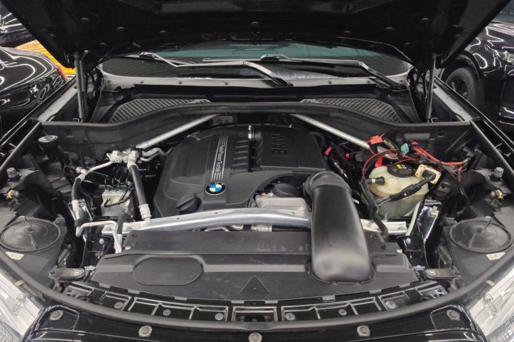 Used BMW X6 2019 xDrive35i M Sport Package Engine Bay